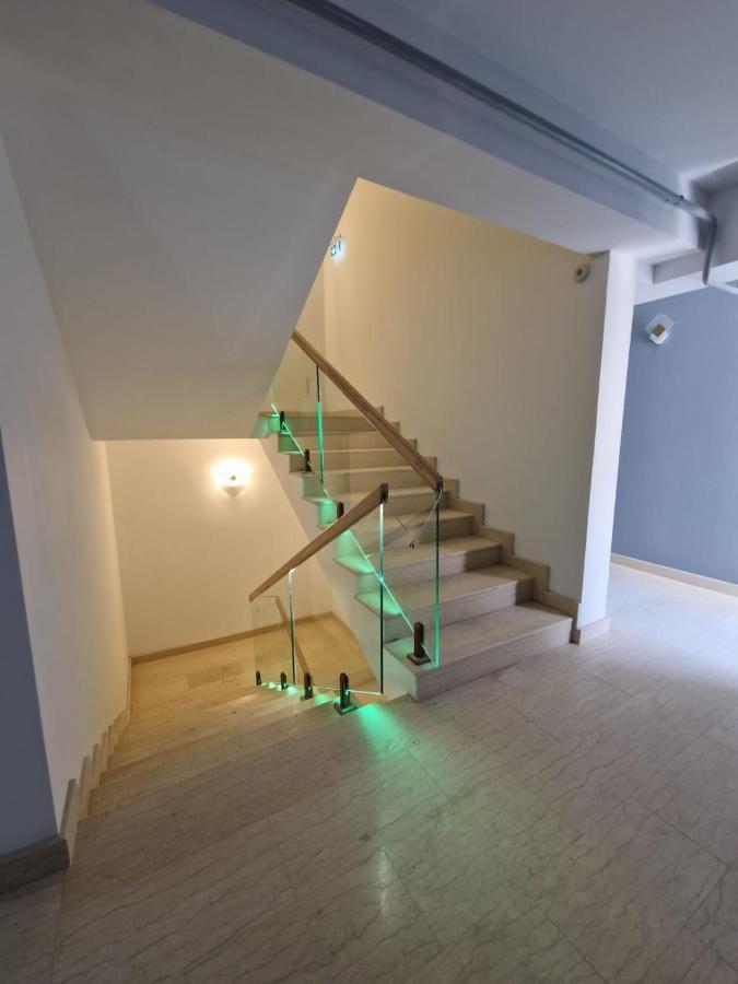 Apart Hotel Fusion Tower Ясси Екстер'єр фото