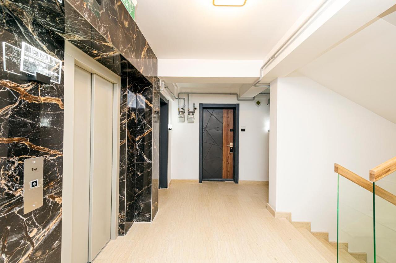 Apart Hotel Fusion Tower Ясси Екстер'єр фото